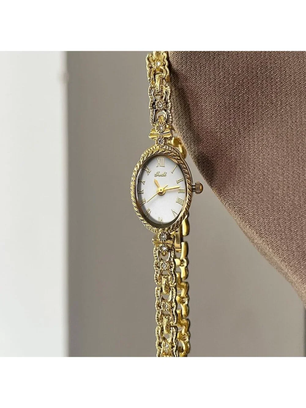 Women's Gold White Oval Vintage Bracelet Small Quartz Bangle Analog Watch